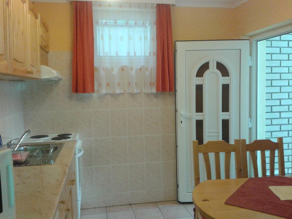Levendula Apartman Balatonfüred Kamer foto